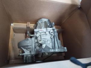 Gereviseerde Versnellingsbak Peugeot Expert Prijs € 1.149,50 Inclusief btw aangeboden door Smeets Autos Venlo