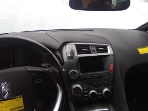 Gebruikte Dashboard Citroen DS5 (KD/KF) 2.0 165 HYbrid4 16V Prijs € 450,00 Margeregeling aangeboden door Smeets Autos Venlo