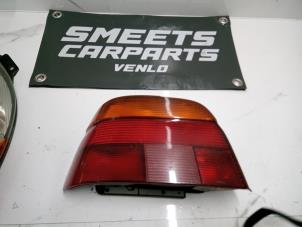 Gebruikte Achterlicht links BMW 5-Serie Prijs € 25,00 Margeregeling aangeboden door Smeets Autos Venlo