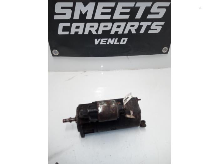 Gebruikte Startmotor Volkswagen Passat (32B) 1.6 CD,CLD,GLD Prijs € 39,94 Margeregeling aangeboden door Smeets Autos Venlo