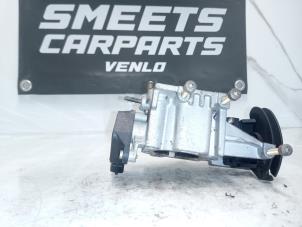 Gebruikte Gasklephuis Saab 9-3 I (YS3D) 2.0 S Turbo 16V Prijs € 19,94 Margeregeling aangeboden door Smeets Autos Venlo