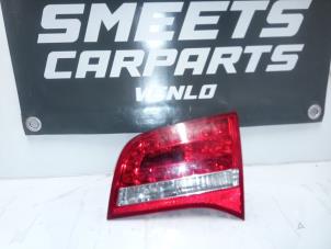 Gebruikte Achterlicht rechts Audi A6 Avant (C6) Prijs € 119,94 Margeregeling aangeboden door Smeets Autos Venlo