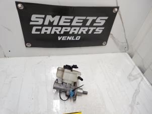 Gebruikte Hoofdremcilinder Volkswagen Eos (1F7/F8) 2.0 FSI 16V Prijs € 25,00 Margeregeling aangeboden door Smeets Autos Venlo