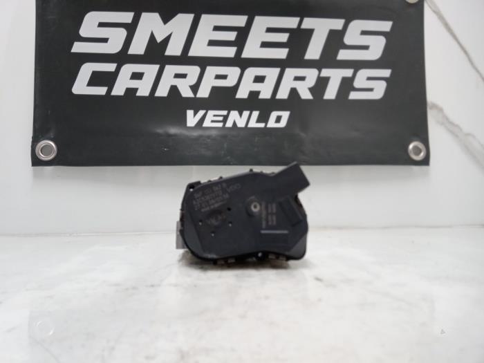 Gebruikte Gasklephuis Volkswagen Eos (1F7/F8) 2.0 FSI 16V Prijs € 40,00 Margeregeling aangeboden door Smeets Autos Venlo
