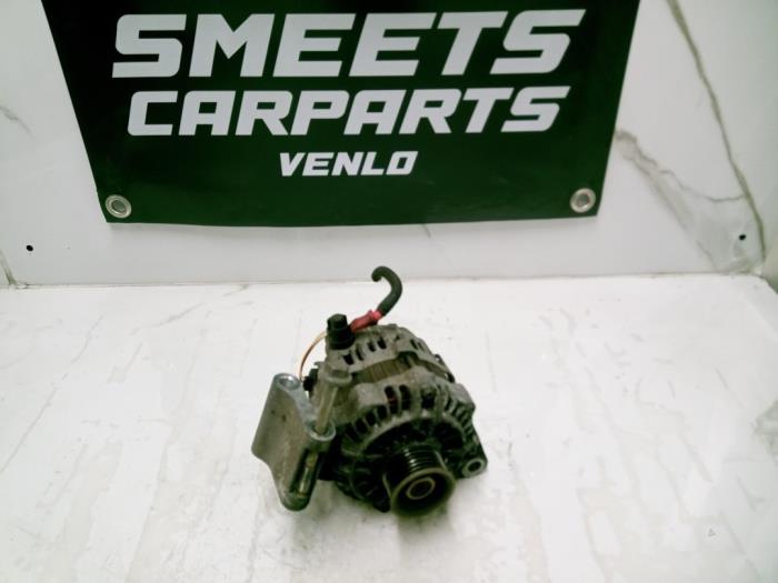 Dynamo van een Mazda 2 (NB/NC/ND/NE) 1.4 16V 2003