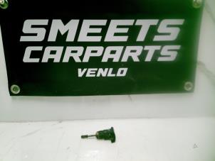 Gebruikte Deurslot Cilinder links Volkswagen Polo IV (9N1/2/3) 1.2 12V Prijs € 25,00 Margeregeling aangeboden door Smeets Autos Venlo