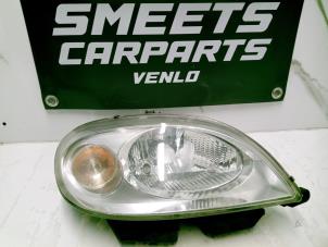 Gebruikte Koplamp rechts Citroen Saxo 1.1i X,SX Prijs € 30,00 Margeregeling aangeboden door Smeets Autos Venlo