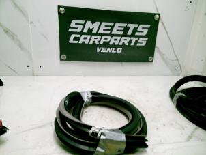 Gebruikte Portierrubber 4Deurs rechts-voor Toyota Yaris II (P9) 1.3 16V VVT-i Prijs € 15,00 Margeregeling aangeboden door Smeets Autos Venlo