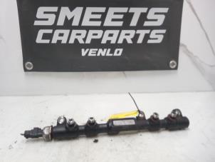 Gebruikte Injector brug Ford Mondeo III Wagon 2.0 TDCi 115 16V Prijs € 47,94 Margeregeling aangeboden door Smeets Autos Venlo