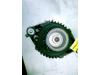 Dynamo van een Nissan Almera Tino (V10M) 1.8 16V 2003