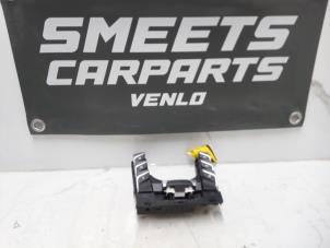 Gebruikte Combischakelaar ramen Citroen DS5 (KD/KF) 2.0 165 HYbrid4 16V Prijs € 59,94 Margeregeling aangeboden door Smeets Autos Venlo