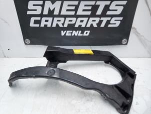 Gebruikte Bumpersteun rechts-achter Citroen DS5 (KD/KF) 2.0 165 HYbrid4 16V Prijs € 29,94 Margeregeling aangeboden door Smeets Autos Venlo