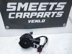 Gebruikte EGR Pomp Peugeot 307 CC (3B) 2.0 16V Prijs € 99,98 Margeregeling aangeboden door Smeets Autos Venlo