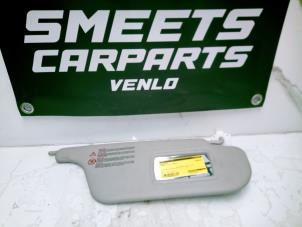 Gebruikte Zonneklep Renault Clio III (BR/CR) 1.6 16V Prijs € 14,99 Margeregeling aangeboden door Smeets Autos Venlo