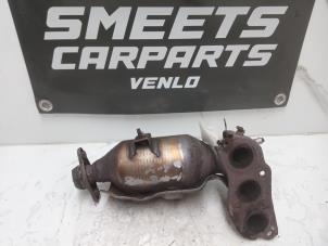 Gebruikte Uitlaatspruitstuk + katalysator Peugeot 107 1.0 12V Prijs € 99,94 Margeregeling aangeboden door Smeets Autos Venlo