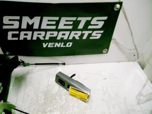 Gebruikte Elektrisch Raam Schakelaar Volvo V50 (MW) 2.4 D5 20V Prijs € 9,94 Margeregeling aangeboden door Smeets Autos Venlo