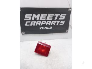 Gebruikte Mistachterlicht Peugeot 407 SW (6E) 2.0 16V Prijs € 19,94 Margeregeling aangeboden door Smeets Autos Venlo