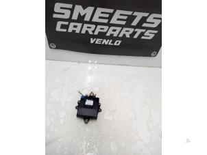 Gebruikte Module Centrale Deurvergrendeling Mercedes A (W169) 1.5 A-150 3-Drs. Prijs € 19,98 Margeregeling aangeboden door Smeets Autos Venlo