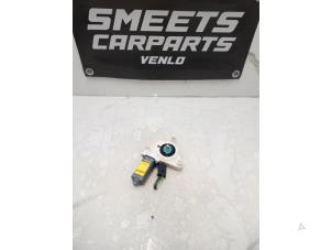 Gebruikte Raammotor Portier Mercedes A (W169) 1.5 A-150 3-Drs. Prijs € 24,98 Margeregeling aangeboden door Smeets Autos Venlo