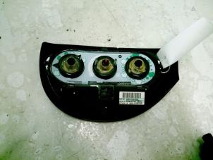 Gebruikte Kachel Bedieningspaneel Ford StreetKa 1.6i Prijs € 39,94 Margeregeling aangeboden door Smeets Autos Venlo