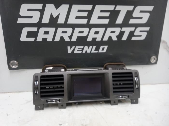Gebruikte Display Interieur Opel Vectra C Caravan 2.2 DIG 16V Prijs € 18,94 Margeregeling aangeboden door Smeets Autos Venlo
