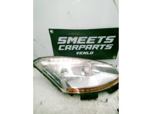 Gebruikte Koplamp rechts Citroen C4 Grand Picasso (UA) 2.0 16V Autom. Prijs € 49,94 Margeregeling aangeboden door Smeets Autos Venlo