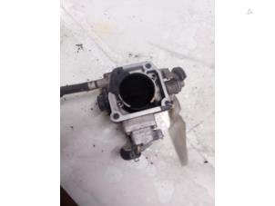 Gebruikte Gasklephuis Mazda Premacy 1.8 16V Prijs € 27,94 Margeregeling aangeboden door Smeets Autos Venlo