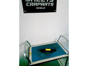 Gebruikte Extra Remlicht midden Volvo V50 (MW) 1.8 16V Prijs € 32,94 Margeregeling aangeboden door Smeets Autos Venlo