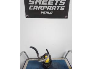 Gebruikte Pomp Airco Opel Astra G (F08/48) 1.6 Prijs € 48,94 Margeregeling aangeboden door Smeets Autos Venlo