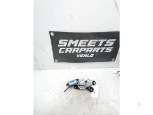 Gebruikte Ruitenwissermotor achter Seat Ibiza III (6L1) 1.2 12V Prijs € 29,94 Margeregeling aangeboden door Smeets Autos Venlo