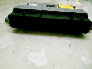 Gebruikte Computer Motormanagement Renault Clio IV (5R) 0.9 Energy TCE 90 12V Prijs € 34,94 Margeregeling aangeboden door Smeets Autos Venlo