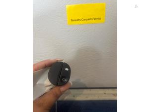 Gebruikte Raam schakelaar elektrisch Ford Fusion 1.4 16V Prijs € 9,98 Margeregeling aangeboden door Smeets Autos Venlo