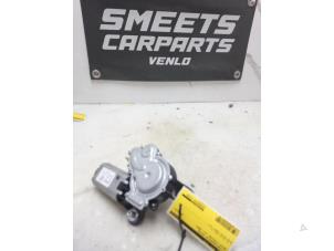 Gebruikte Ruitenwissermotor achter Lancia Ypsilon (843) 1.4 Prijs € 9,94 Margeregeling aangeboden door Smeets Autos Venlo