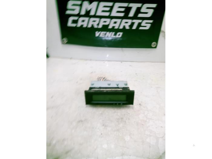 Gebruikte Display Interieur Mitsubishi Grandis (NA) 2.4 16V MIVEC Prijs € 26,94 Margeregeling aangeboden door Smeets Autos Venlo