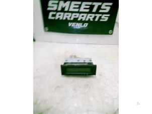 Gebruikte Display Interieur Mitsubishi Grandis (NA) 2.4 16V MIVEC Prijs € 26,94 Margeregeling aangeboden door Smeets Autos Venlo