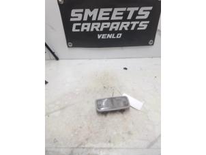 Gebruikte Binnenverlichting achter Toyota Yaris (P1) 1.3 16V VVT-i Prijs € 19,99 Margeregeling aangeboden door Smeets Autos Venlo