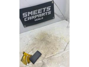 Gebruikte Schakelaar (diversen) Volvo 850 Estate 2.5i 10V Prijs € 9,99 Margeregeling aangeboden door Smeets Autos Venlo