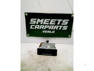 Gebruikte Radio CD Speler Citroen C3 (FC/FL/FT) 1.4 Prijs € 59,99 Margeregeling aangeboden door Smeets Autos Venlo