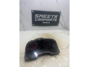 Gebruikte Tellerklok Opel Zafira (F75) 1.8 16V Prijs € 49,99 Margeregeling aangeboden door Smeets Autos Venlo
