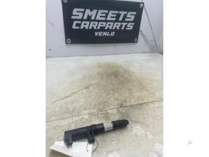 Gebruikte Bobine Renault Laguna II (BG) 1.6 16V Prijs € 3,94 Margeregeling aangeboden door Smeets Autos Venlo