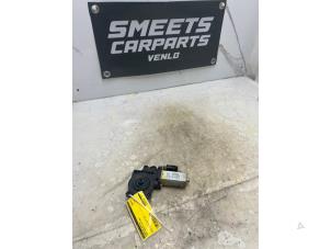 Gebruikte Motor portierruit Ford Fiesta 5 (JD/JH) 1.3 Prijs € 24,99 Margeregeling aangeboden door Smeets Autos Venlo