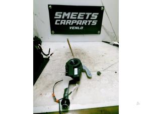 Gebruikte Antenne Mazda MX-5 (NB18/35/8C) 1.6i 16V Prijs € 69,94 Margeregeling aangeboden door Smeets Autos Venlo