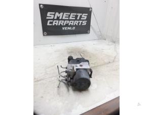 Gebruikte ABS Pomp Fiat Barchetta (183) 1.8 16V Prijs € 49,94 Margeregeling aangeboden door Smeets Autos Venlo