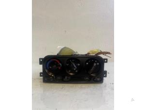 Gebruikte Kachel Bedieningspaneel Chevrolet Matiz 0.8 S,SE Prijs € 9,44 Margeregeling aangeboden door Smeets Autos Venlo