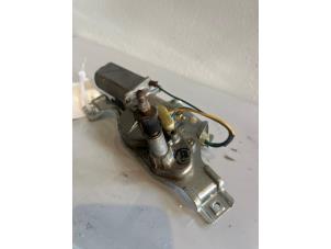 Gebruikte Ruitenwissermotor achter Suzuki Alto (RF410) 1.1 16V Prijs € 9,94 Margeregeling aangeboden door Smeets Autos Venlo