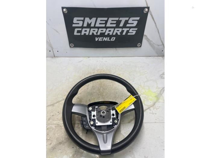 Stuurwiel van een Chevrolet Spark (M300) 1.2 16V 2010