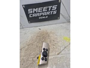 Gebruikte Schakelaar Licht Opel Astra H (L48) 1.6 16V Prijs € 9,94 Margeregeling aangeboden door Smeets Autos Venlo