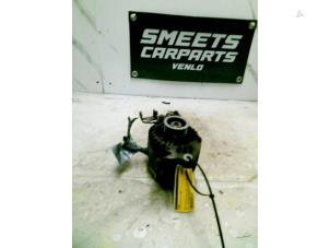 Gebruikte Dynamo Toyota Aygo (B10) 1.0 12V VVT-i Prijs € 24,94 Margeregeling aangeboden door Smeets Autos Venlo