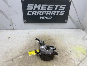 Gebruikte Dieselpomp Volkswagen Caddy III (2KA,2KH,2CA,2CH) 2.0 SDI Prijs € 38,94 Margeregeling aangeboden door Smeets Autos Venlo