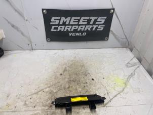 Gebruikte Extra Remlicht midden Volvo V50 (MW) 2.4i 20V Prijs € 34,99 Margeregeling aangeboden door Smeets Autos Venlo